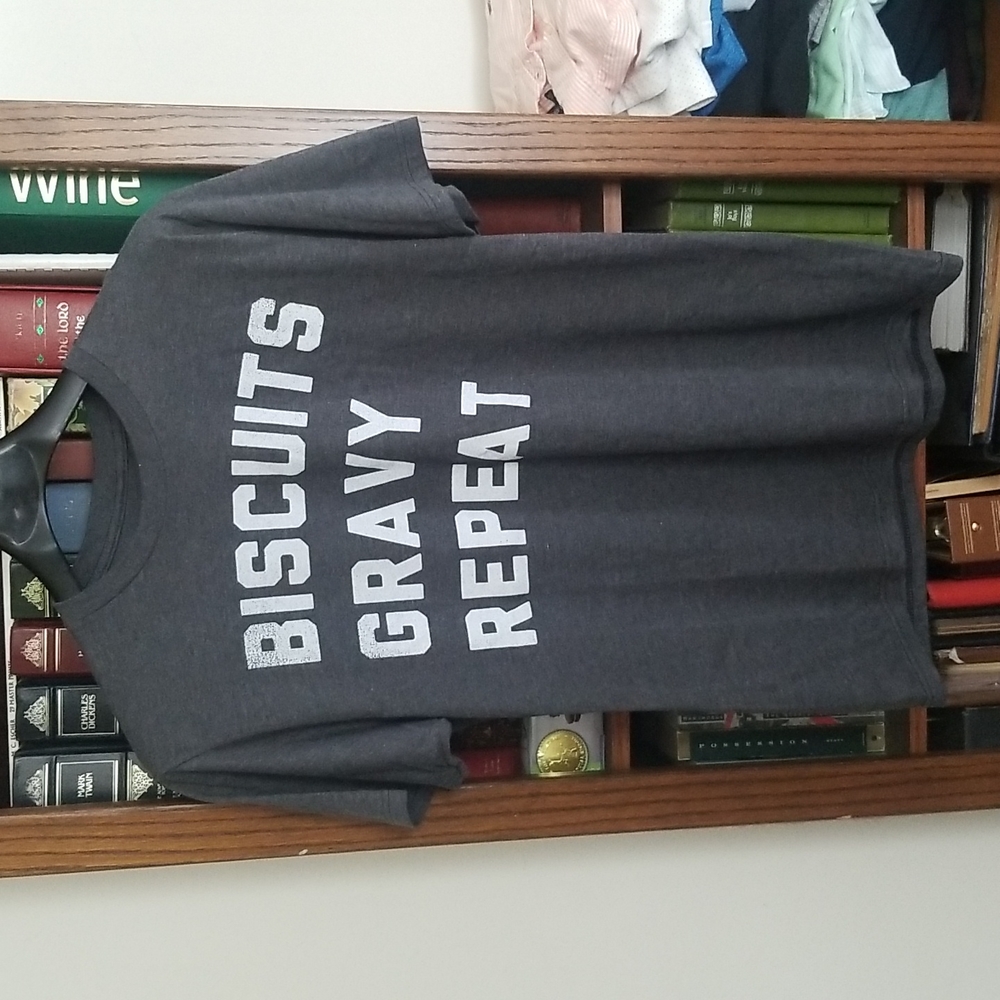 "Biscuits Gravy Repeat" dark gray charcoal tshirt size M